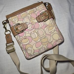 Coach Soho #41309 Canvas Swing Logo Optic Print Crossbody Messenger Bag